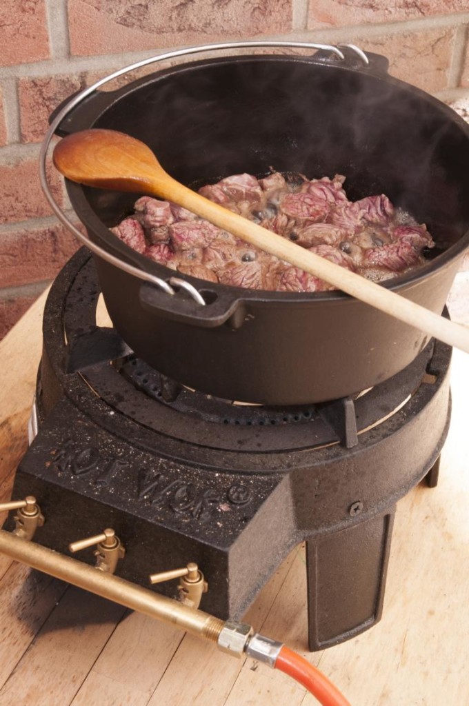 Hirschgulasch_anbraten