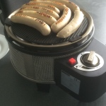 Bratwurst vom COBB Gas Grill