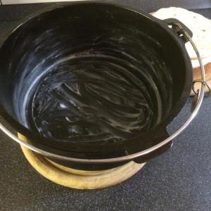 Dutch Oven ausgebuttert