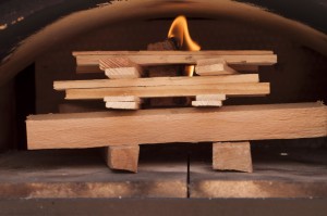 Rauchfreies Feuer anzünden