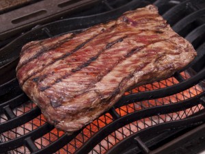 Flank Steak auf der Sizzle Zone