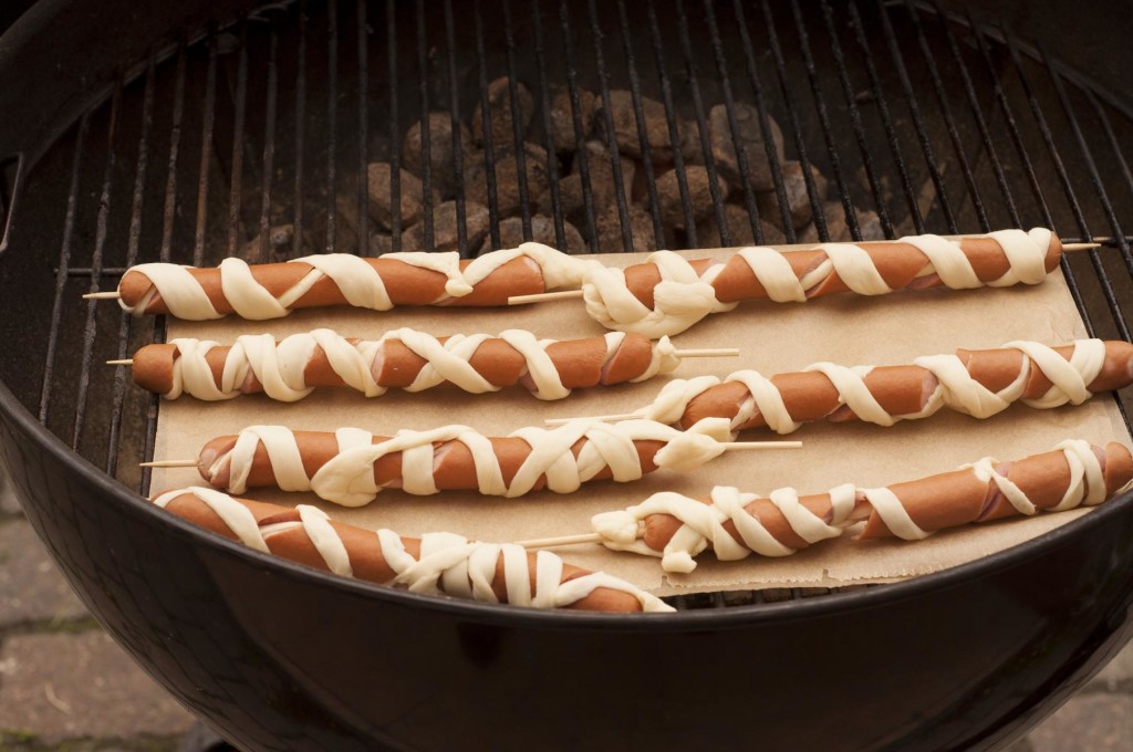 Hot Dogs vom Grill