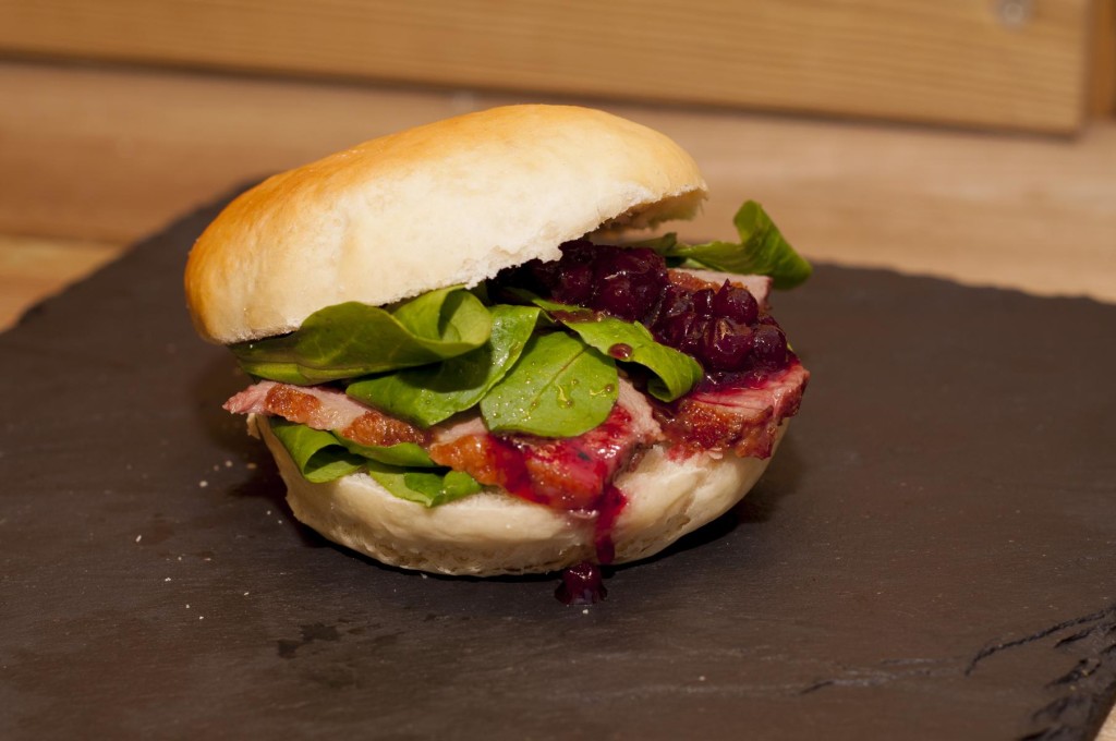 Duck Boy Burger mit Entenbrust