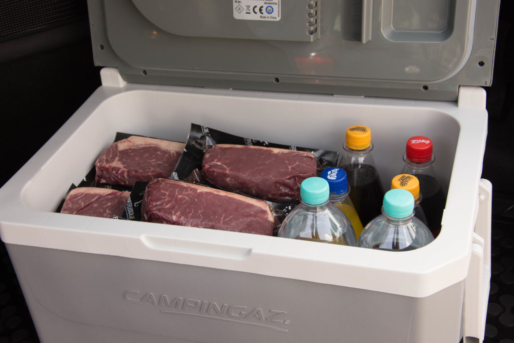 Redmountain BBQ Campingaz Powerbox Plus 36L befüllt