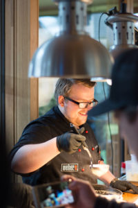 Redmountain BBQ Erkelenz Weber Genesis 2 LX Präsentation Weber Grillschule Ingelheim