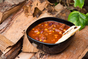 Redmountain BBQ Grillkurse Erkelenz smoked chili con carne aus dem Dutch Oven Tellerbild