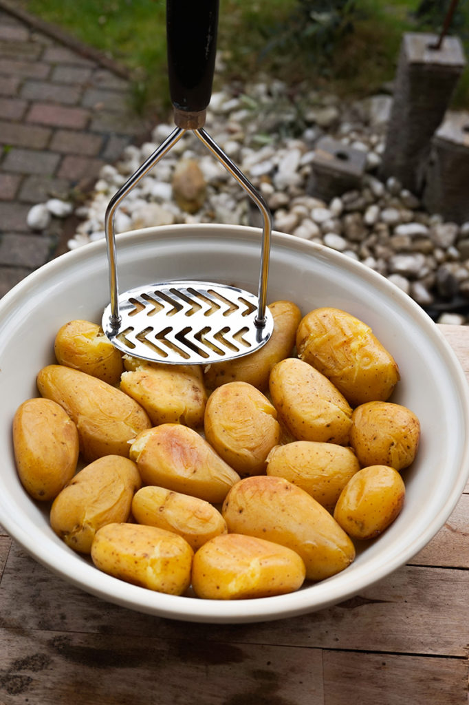Redmountain BBQ Erkelenz roastet potatoes roestkartoffeln andrücken
