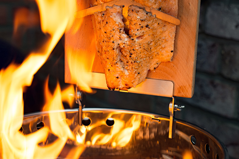 Redmountain BBQ Grillkurse Erkelenz Flammlachs aus dem Atago